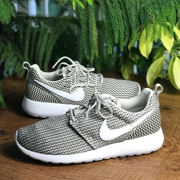 NWT Nike Roshe One Print JCRD WMNS - Picture 3 of 7